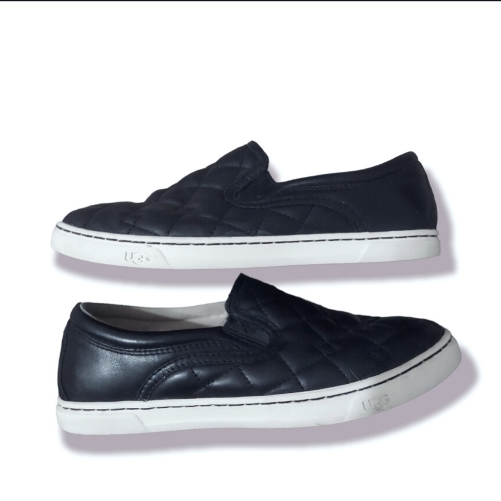 UGG Fierce Deco Quilted slipon - Picture 2 of 8